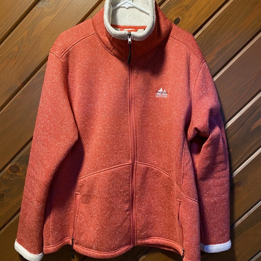 Powder River Women’s XXL Jacket
Only worn a few times. Orange/Reddish Color